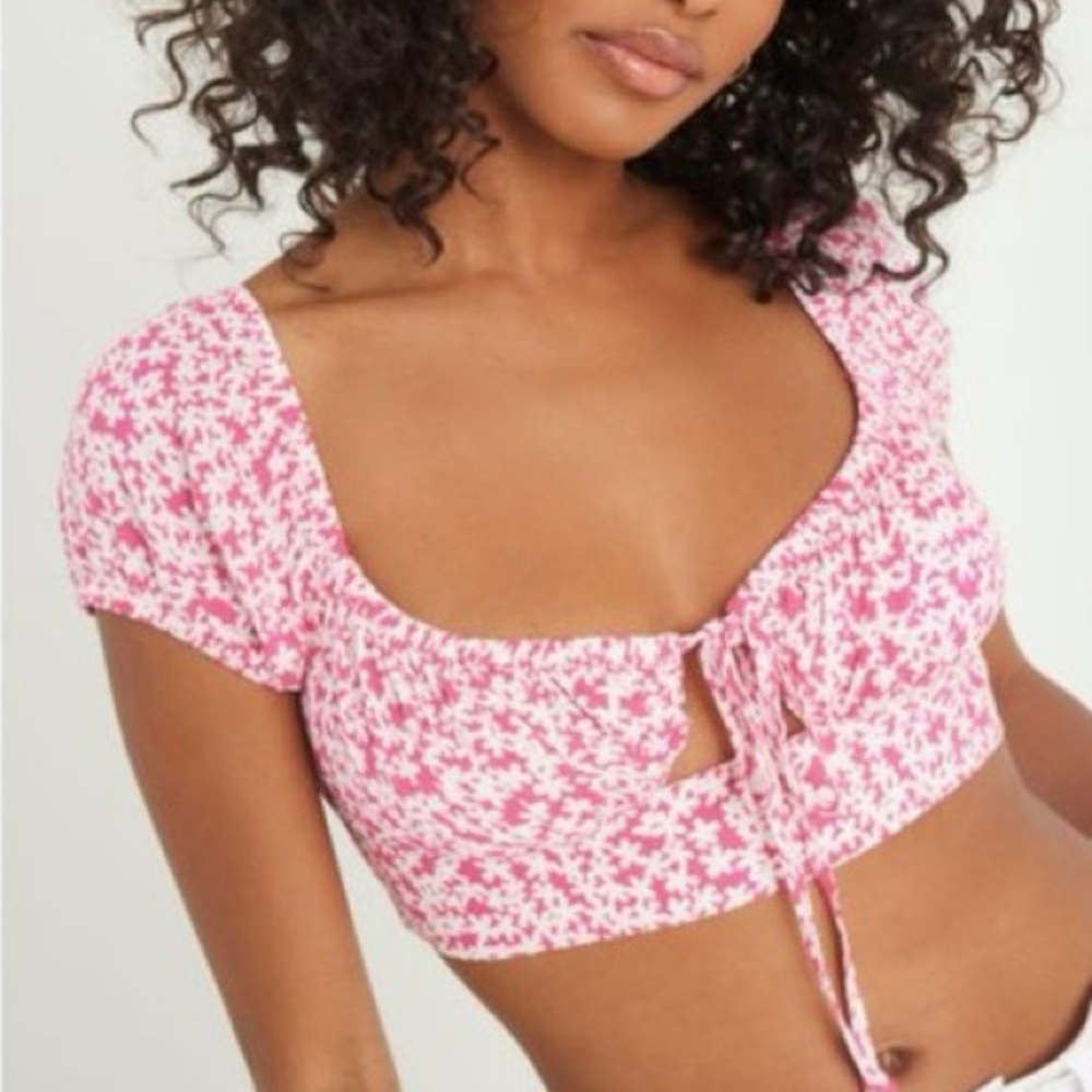 Garage Ava Tie Front Pink Floral Short Sleeve Top (Size XS)